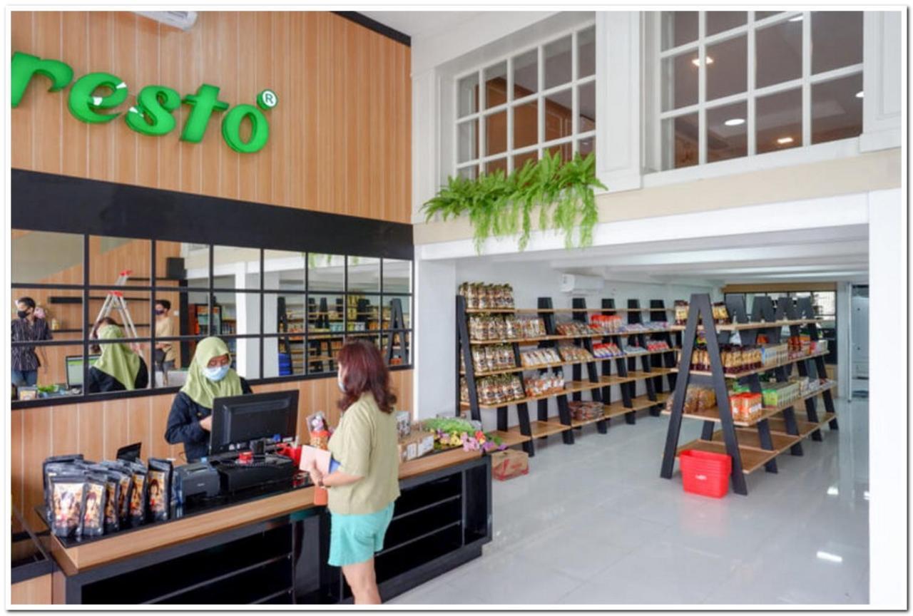 RedDoorz Plus @ Madukoro Raya Semarang Bagian luar foto